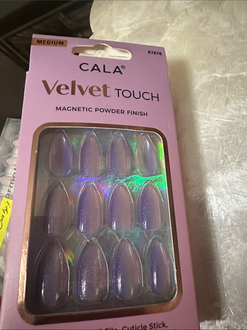 5 Press-On Nail Sets. - Picture 3 of 6
